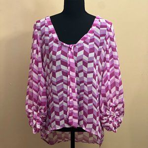 New York & Company women's lightweight geometric white/pink hi/low blouse Sz M